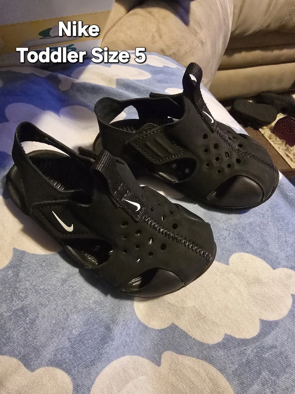 Nike Black Toddler Sandal Sneakers with White Swoosh - Size 5